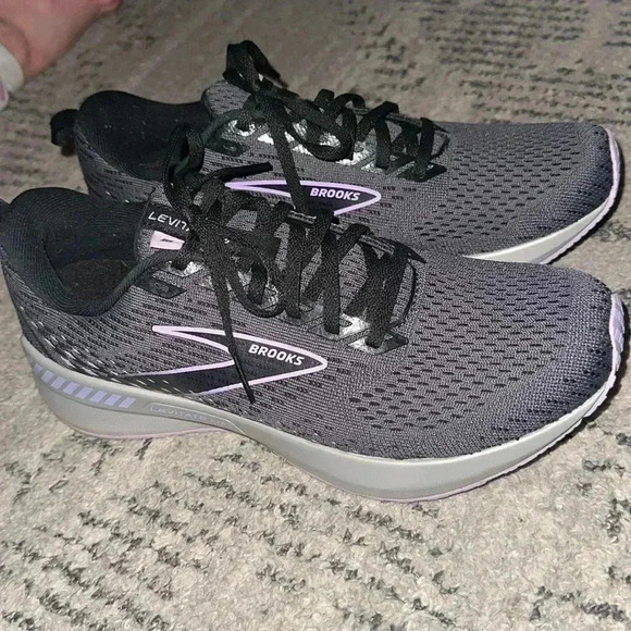 Women’s Brooks Levitate 5 Guiderails size 10 - Picture 1 of 7